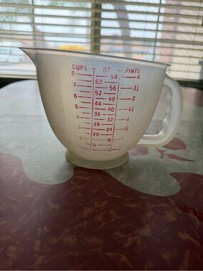 Vintage Tupperware 8 Large Mixing Bowl Measuring Cup